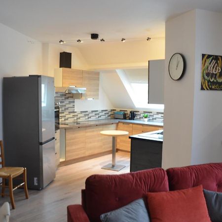 Spacious Flat Close To The Railway Station Troyes Habitación foto